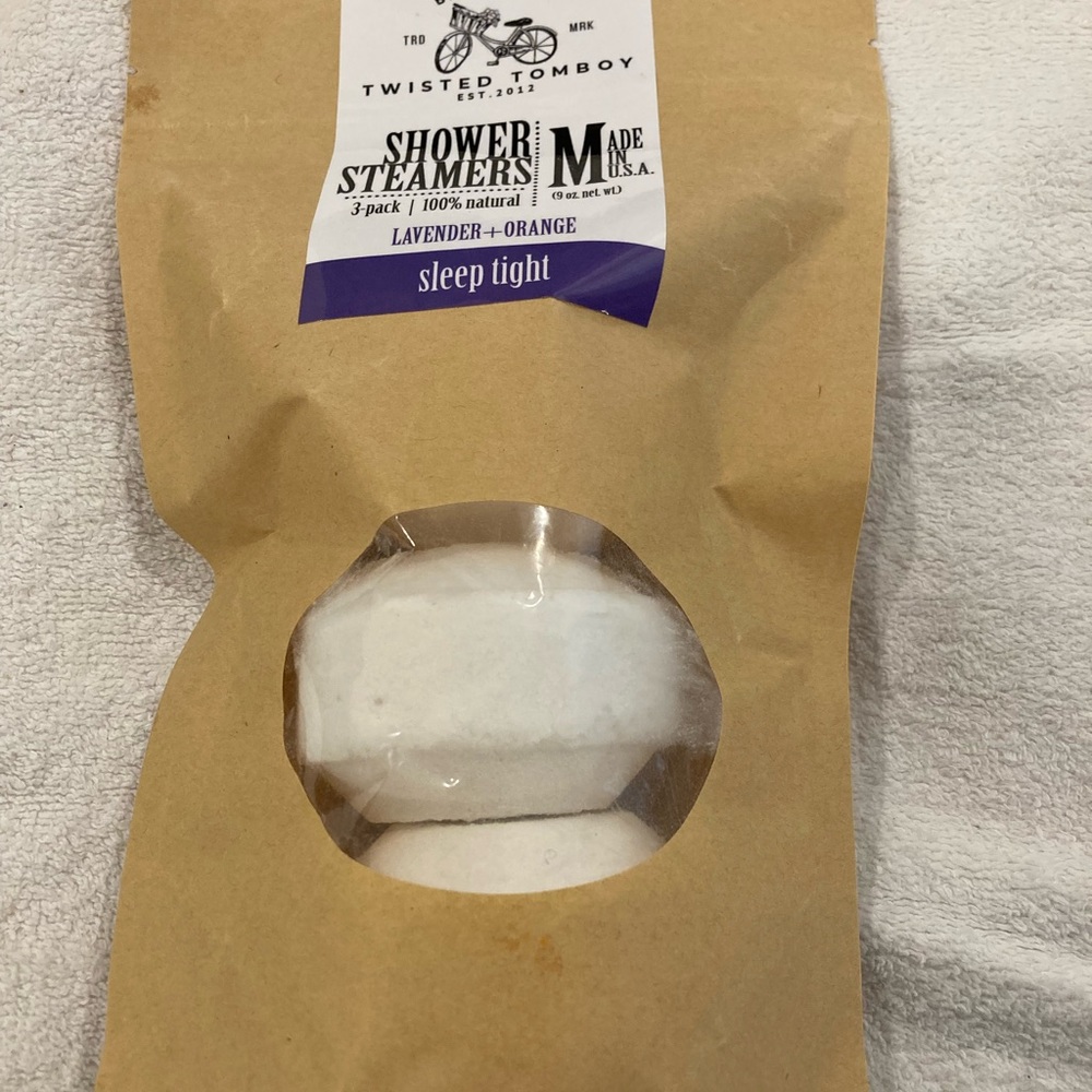 Bath & Body Shower Steamers Lavender +Orange and 2 New Loofahs